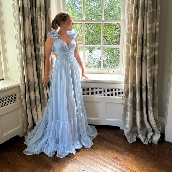 Mac Duggal Blue Rosette Chiffon Cutout Empire Waist Gown - XS - Picture 2 of 3